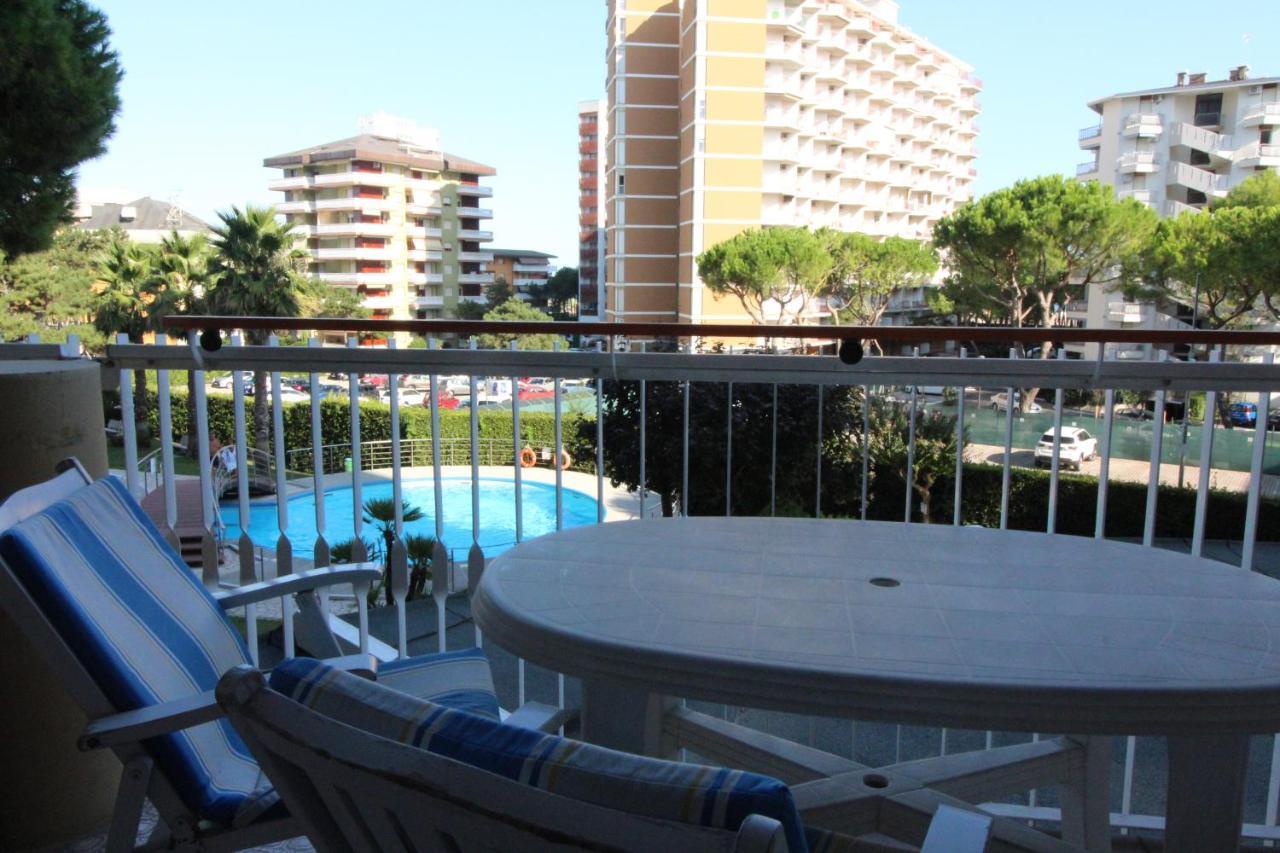 Appartamenti Puerto Do Sol Lignano Sabbiadoro Bagian luar foto