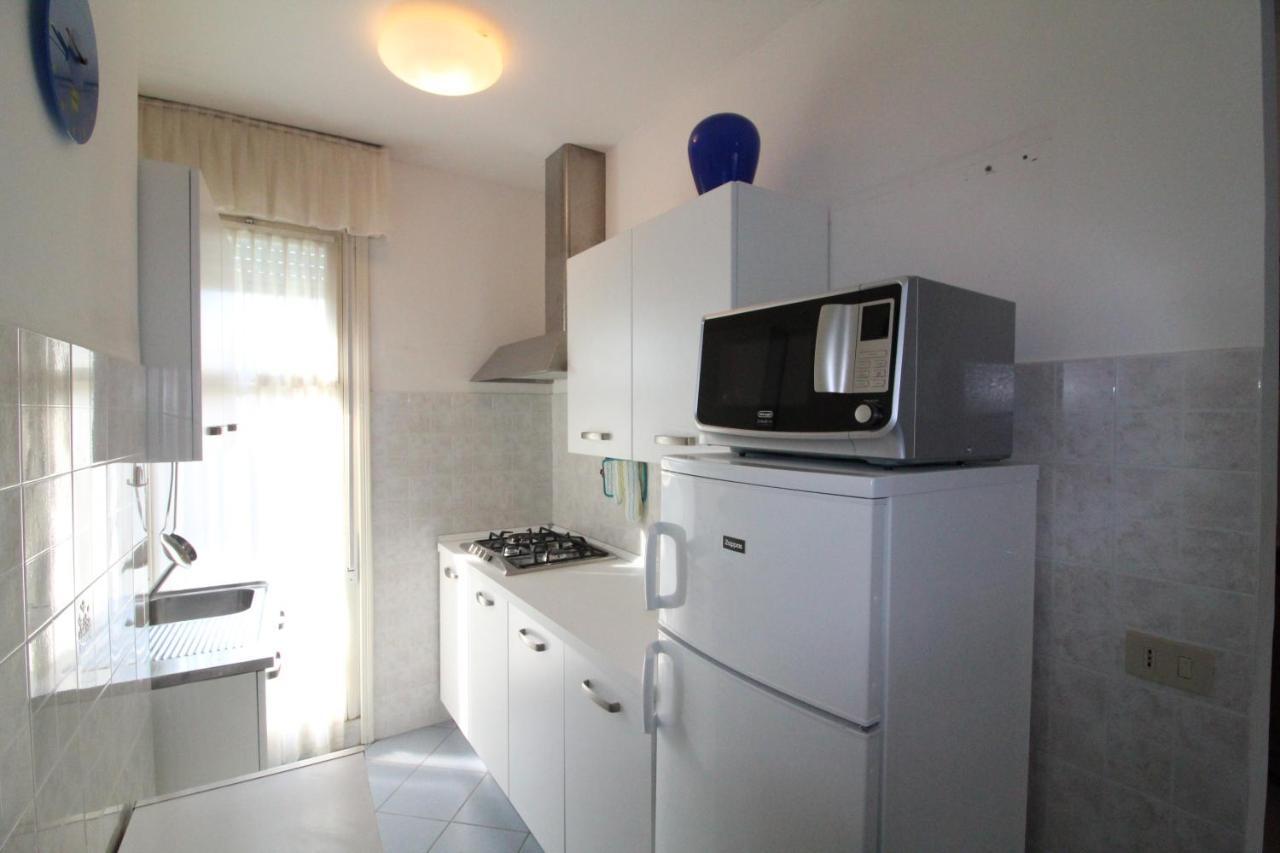 Appartamenti Puerto Do Sol Lignano Sabbiadoro Bagian luar foto