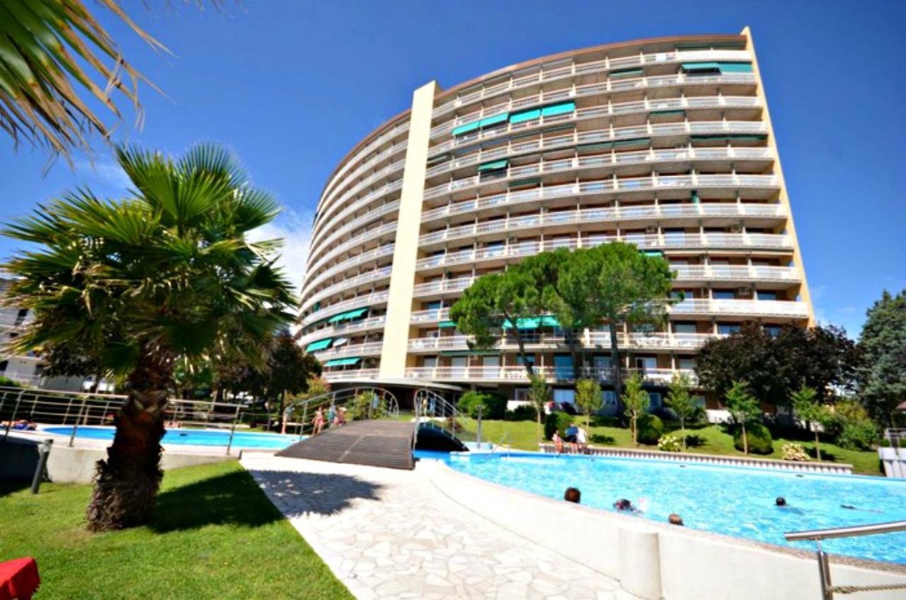 Appartamenti Puerto Do Sol Lignano Sabbiadoro Bagian luar foto